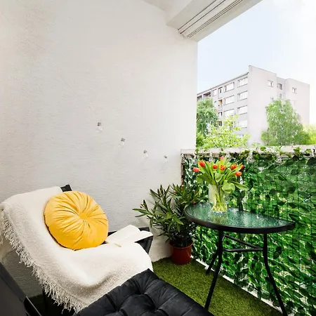Riverside Retreat By Vistula 2br & Separate Living & Balcony In The Center