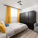Apartment Riverside Retreat By Vistula 2br & Separate Living & Balcony In The Center