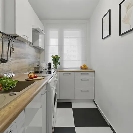 Apartmán Riverside Retreat By Vistula 2br & Separate Living & Balcony In The Center *