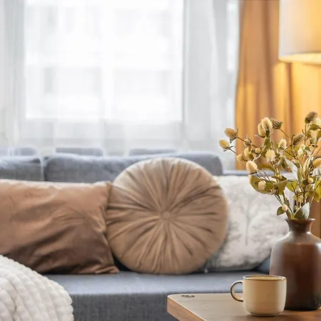 Apartment Riverside Retreat By Vistula 2br & Separate Living & Balcony In The Center