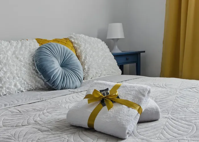 Appartamento Riverside Retreat By Vistula 2br & Separate Living & Balcony In The Center *