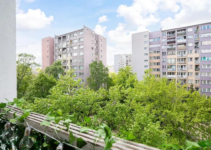 Riverside Retreat By Vistula 2br & Separate Living & Balcony In The Center Appartamento Varsavia