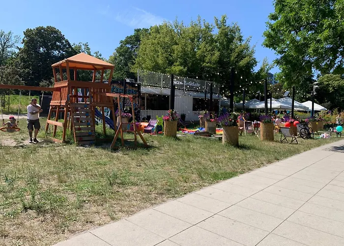 Riverside Retreat By Vistula 2br & Separate Living & Balcony In The Center Varsavia