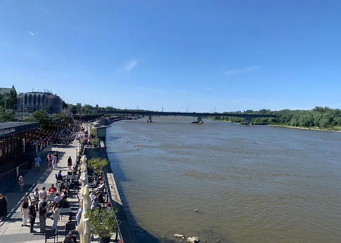 Riverside Retreat By Vistula 2br & Separate Living & Balcony In The Center Varsavia