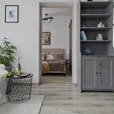 Apartment Riverside Retreat By Vistula 2br & Separate Living & Balcony In The Center Warsaw